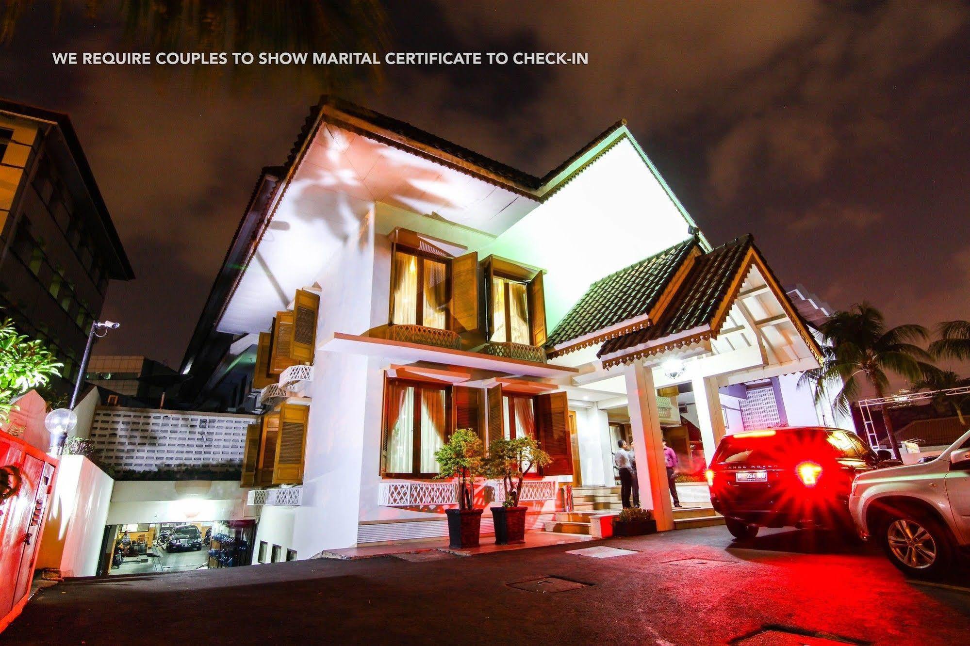 Zen Premium Menteng Syariah Джакарта Экстерьер фото