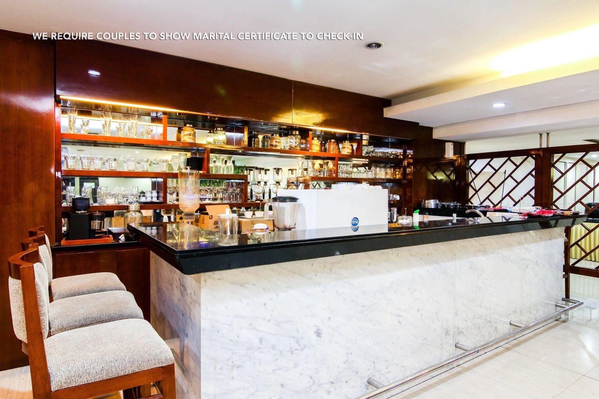 Zen Premium Menteng Syariah Джакарта Экстерьер фото