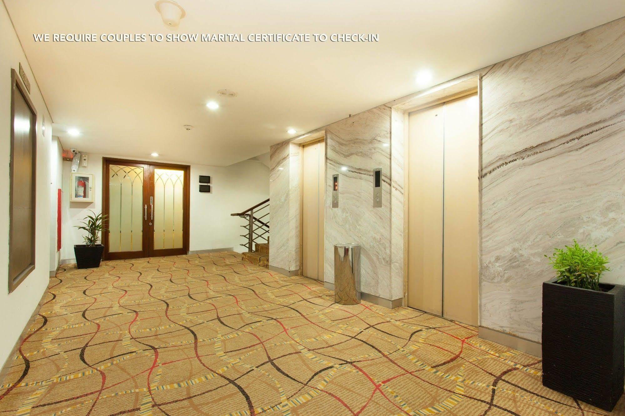 Zen Premium Menteng Syariah Джакарта Экстерьер фото